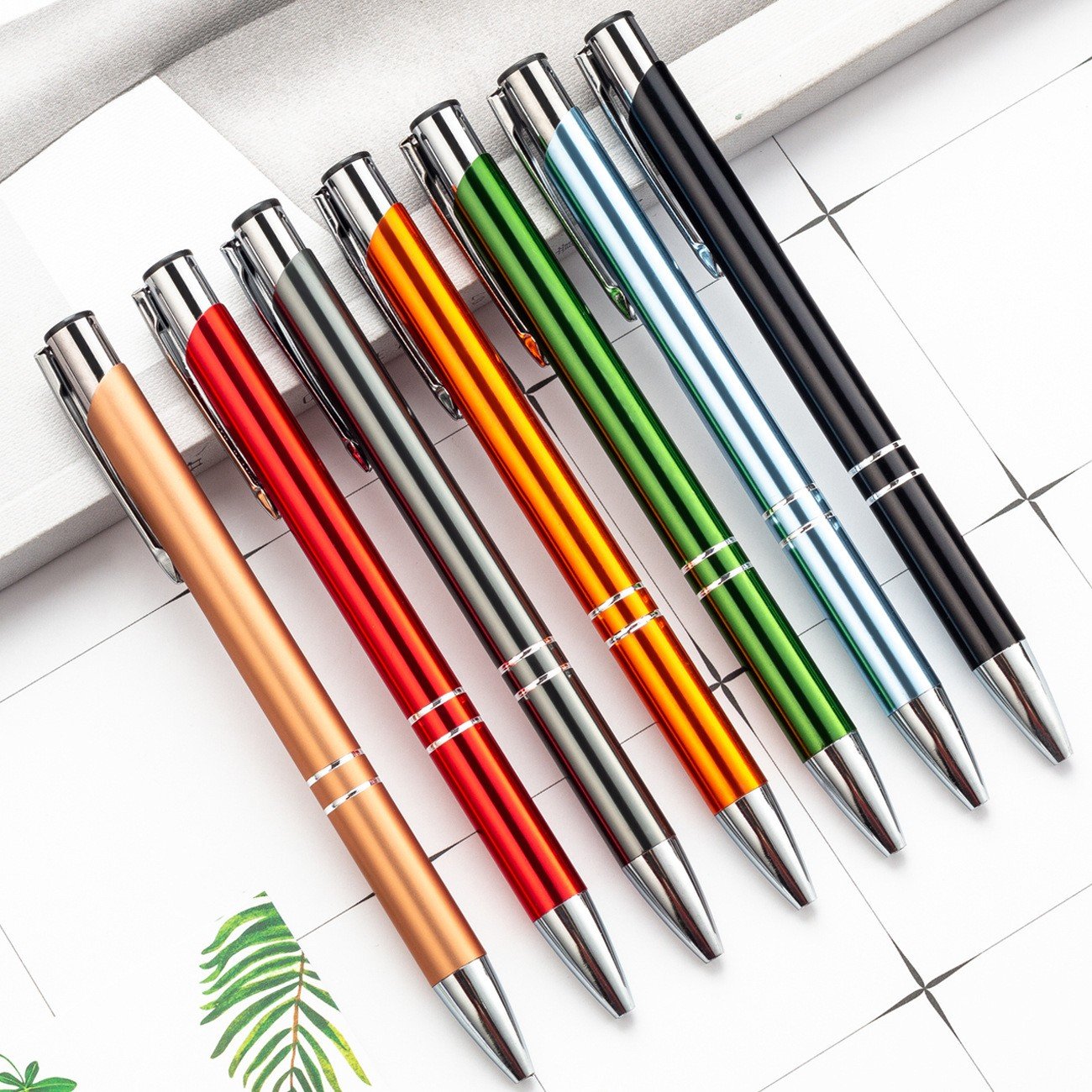 Factory Wholesale Novelty Promotional Gift Metal Ballpoint Pens Cheap Stationery Office School Ad Pen Engraved LOGO 1.0mm Nib