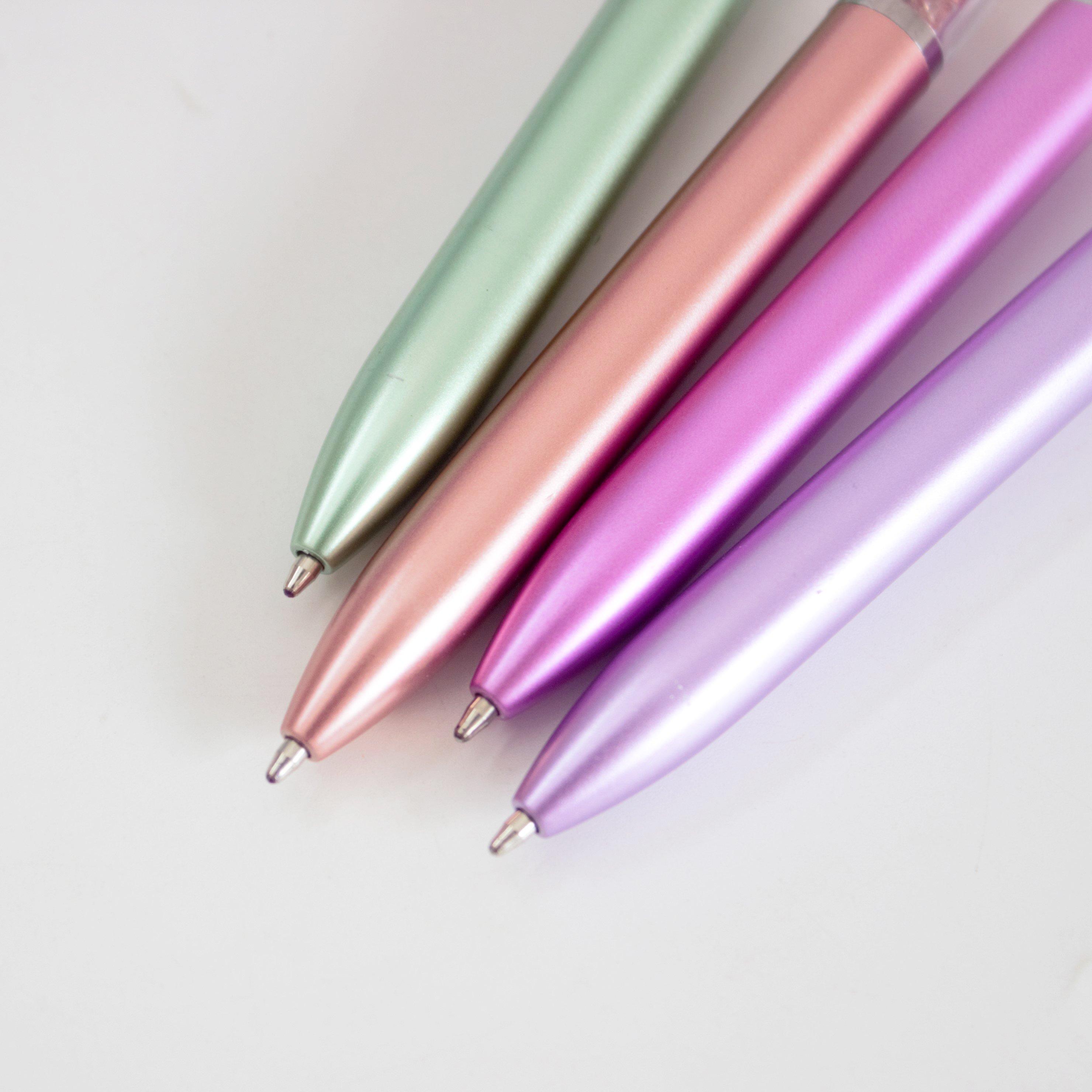 O&Q manufacturers animal theme luxury ballpoint pen Cartoon dinosaur New design environmental friendly plastic ballpoint pen