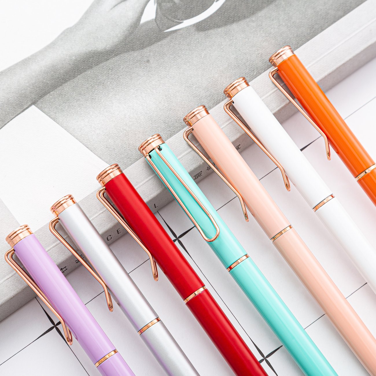 JH Custom Promotional Office Use Twist Action Ballpoint Pens