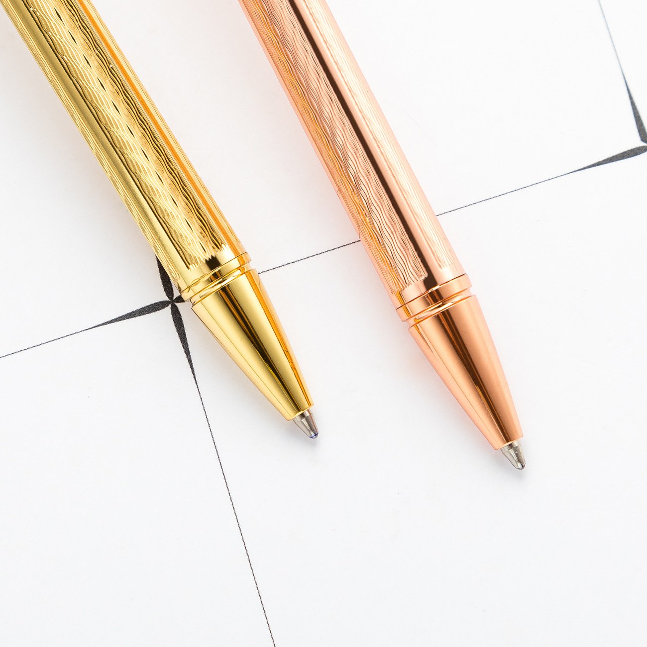 New Luxury Gifts Diamond Top Pen Metal Ball Pen Custom Ballpoint Pen