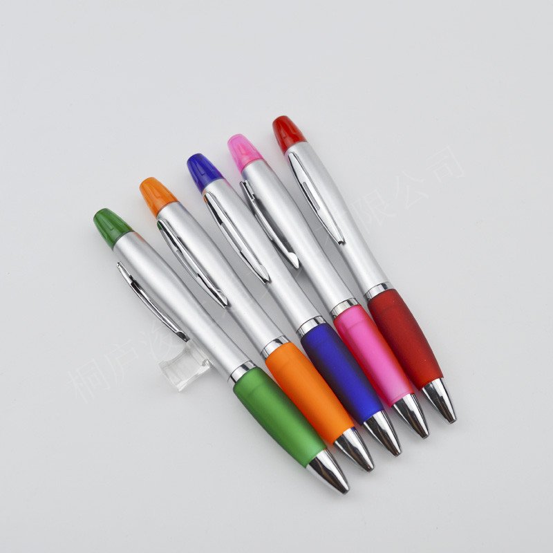 Factory's Double-Sided Color Highlighter Ballpoint Pens Multipurpose Twist Pens with Sports Metal Clip Plastic Material Gifts