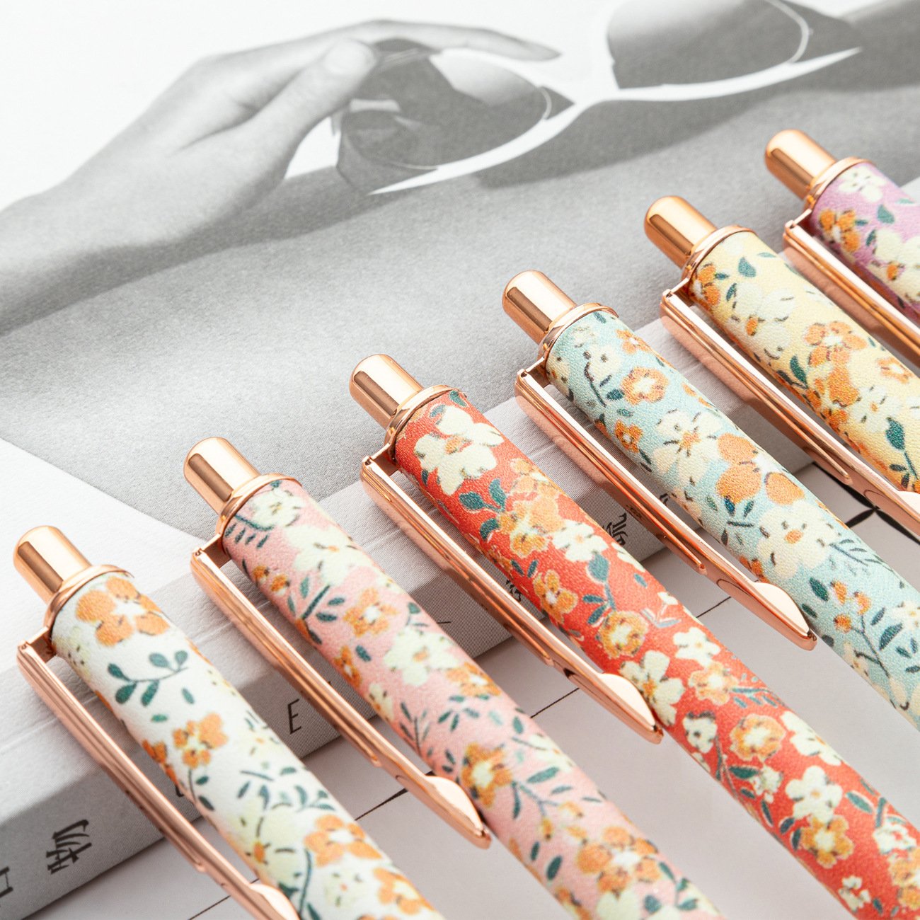 Pretty Cute Pens Bling Glitter Ballpoint Pen Metal Barrel Retractable Writing Journaling Pen for Women Girl
