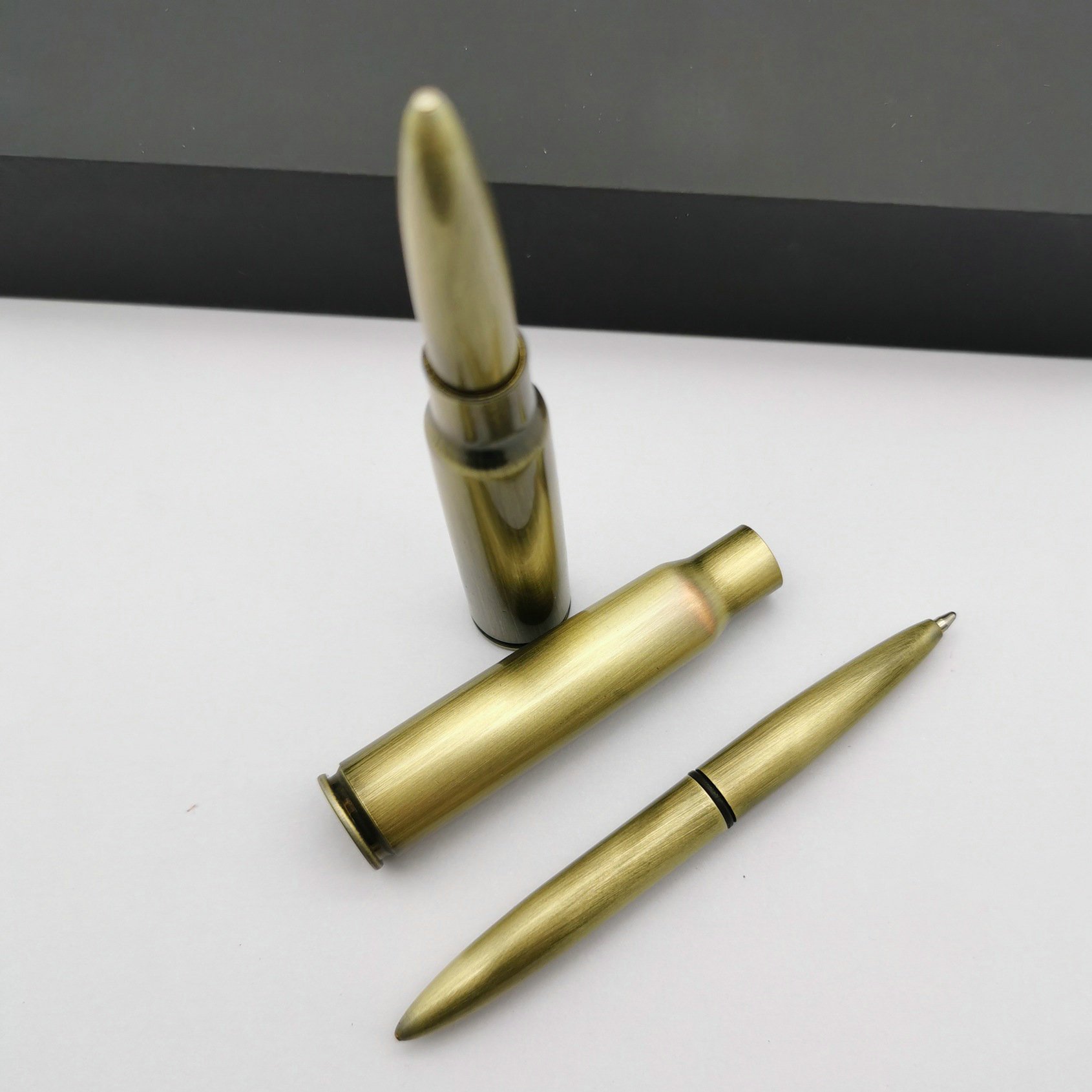 Gun Bullet Gold Pens Outdoor Cool Man Tactical Gift Box Brass Casing Refillable Twist Pen