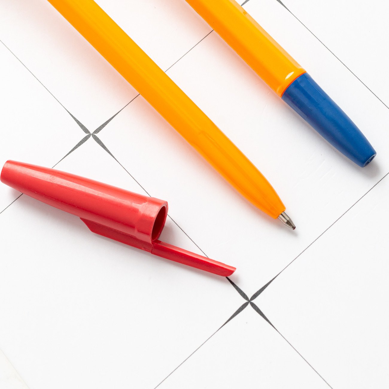 Smooth Writing Personalized Logo Business Classic Plastic Ballpoint Pen For Office