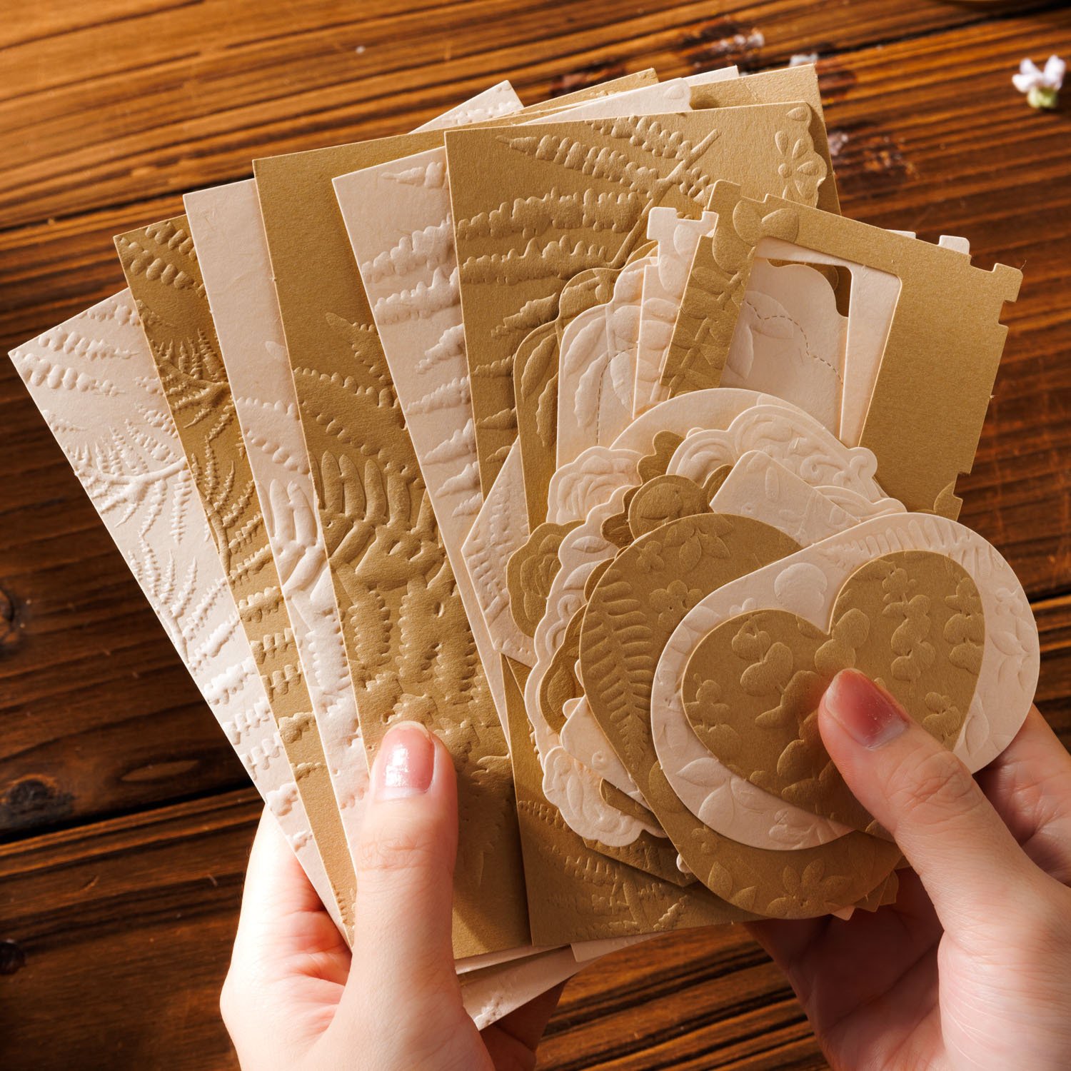 40 Pieces/Pack Sample Data Floating Flower Sea Series Special-Shaped Relief Journal Decoration 4 Options