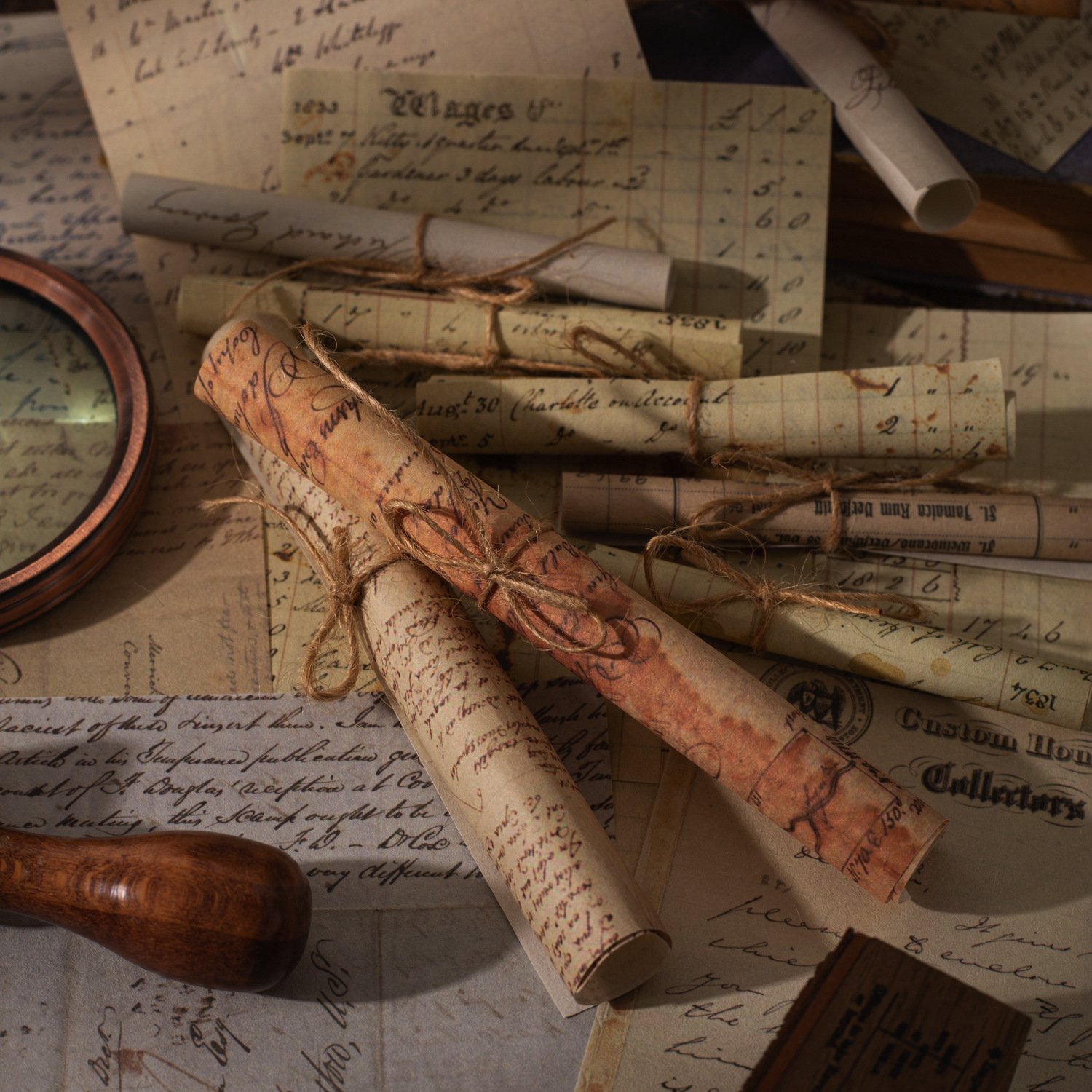 200 Pieces Material Paper Old Magazine Series Retro Hand Account DIY Decoration Base into 4