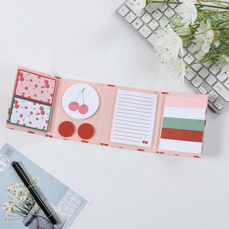 Four-folded Various Fashion Lovely Sticky Notes New Trend Arrivals Cute Cartoon Memo Pad
