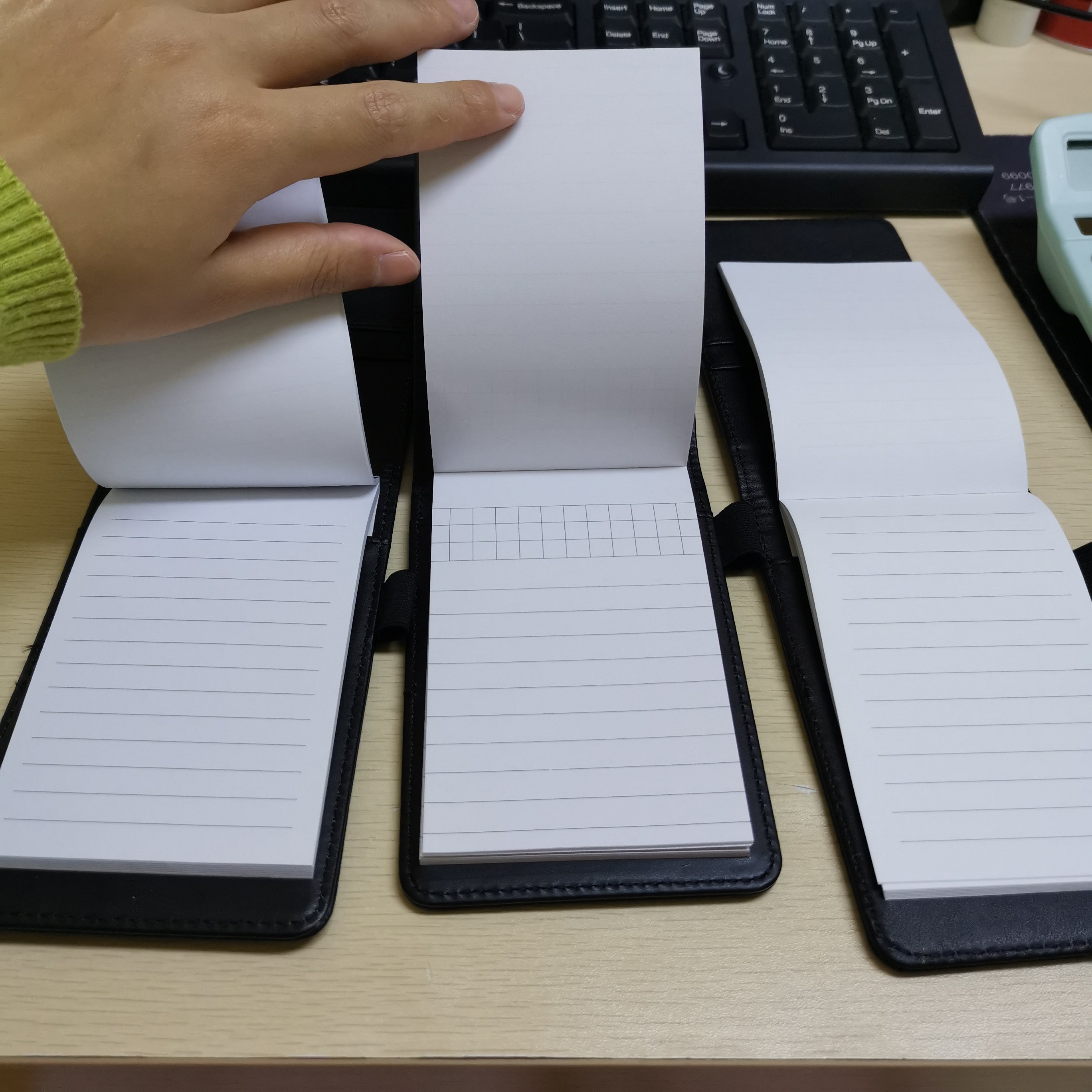 Portable Black PU Note Pad Notebook with Easily-Torn Lines and Pen Holder PU Leather Journal Memo Holder