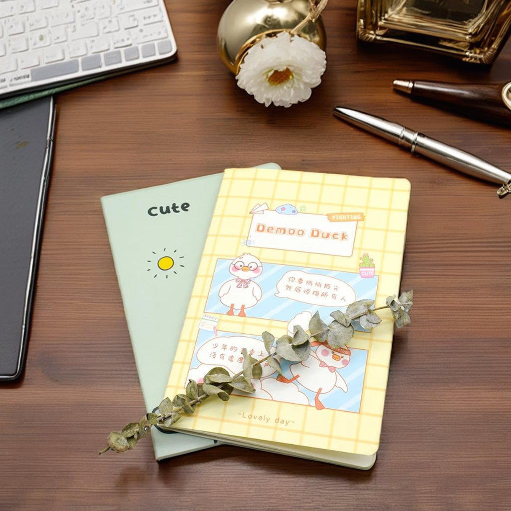 Loose-leaf notebook for high school students with high-value lines for recording diaries