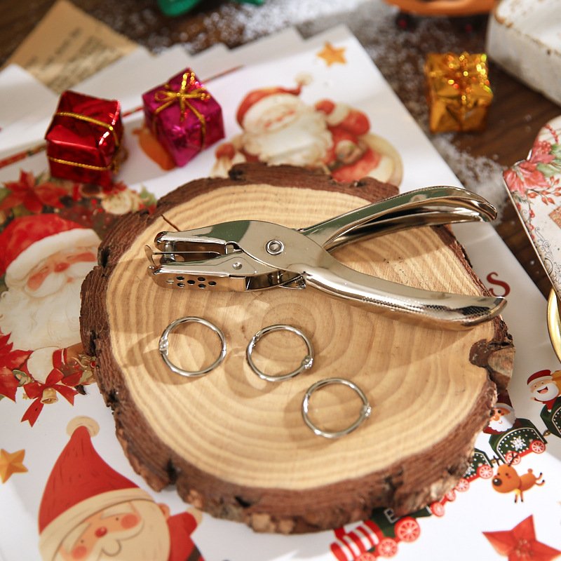 8 Pieces/Pack Vintage Christmas Material Paper Merry Christmas Series Christmas Theme DIY Crafting Material Paper Material Book