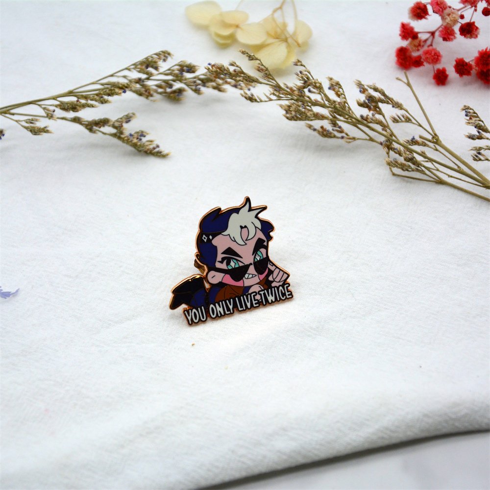 Wholesale Metal Pins Supplier Glitter Brooch Anime Hard Enamel pin Soft Lapel Badge Manufacturer Custom Enamel Pin