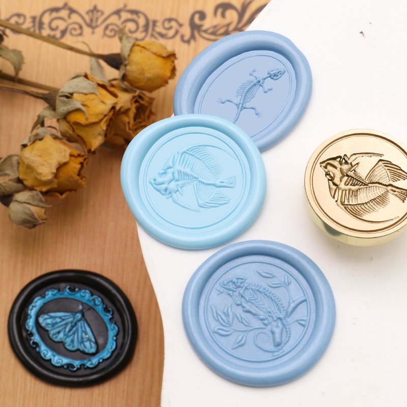 Factory Price Insect Specimens Series Butterfly Bumblebee Lizard Skeleton Wax Seal Stamp Head