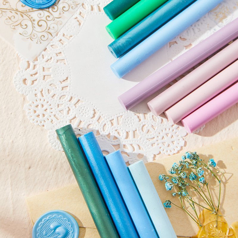 Hot glue gun with glue stick, colour sealing wax sticks