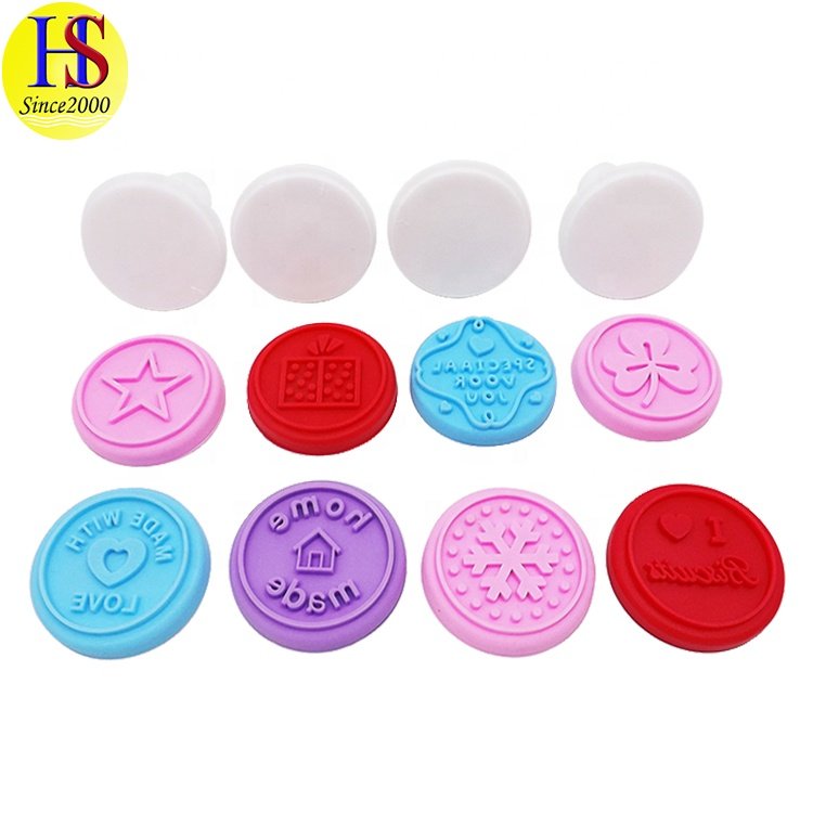 Best Selling BPA Free Baking Letter Embosser Silicone Cookie Stamp with Plastic Handle