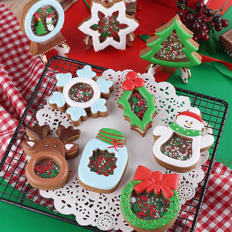 3D Biscuit Mold Fondant Embosser Cookie Cutter Set Plastic Christmas Cookie Stamp Mold for Baking