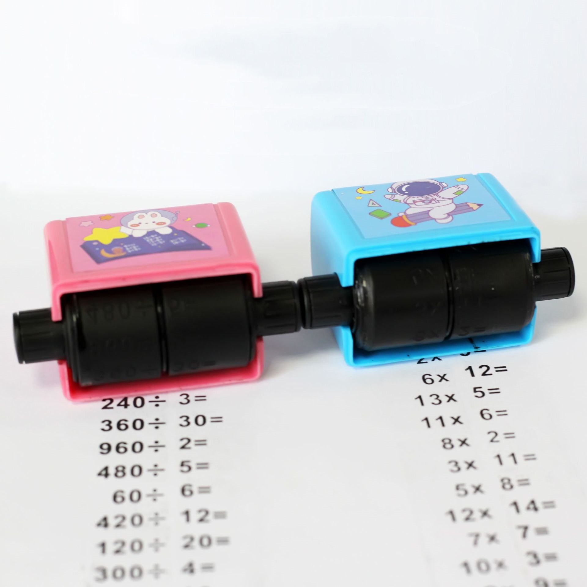Kids Gift Number Rolling Multiplication Stamps Addition and Subtraction Rotating Roller Stamps Math Practice Roller Stamps
