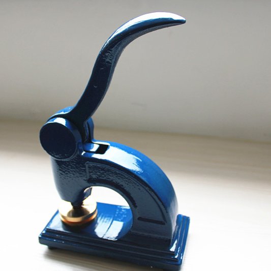 High Quality Embossed Seal Stamps Bigger Size for Office and Wedding Use Made from Paper and Metal