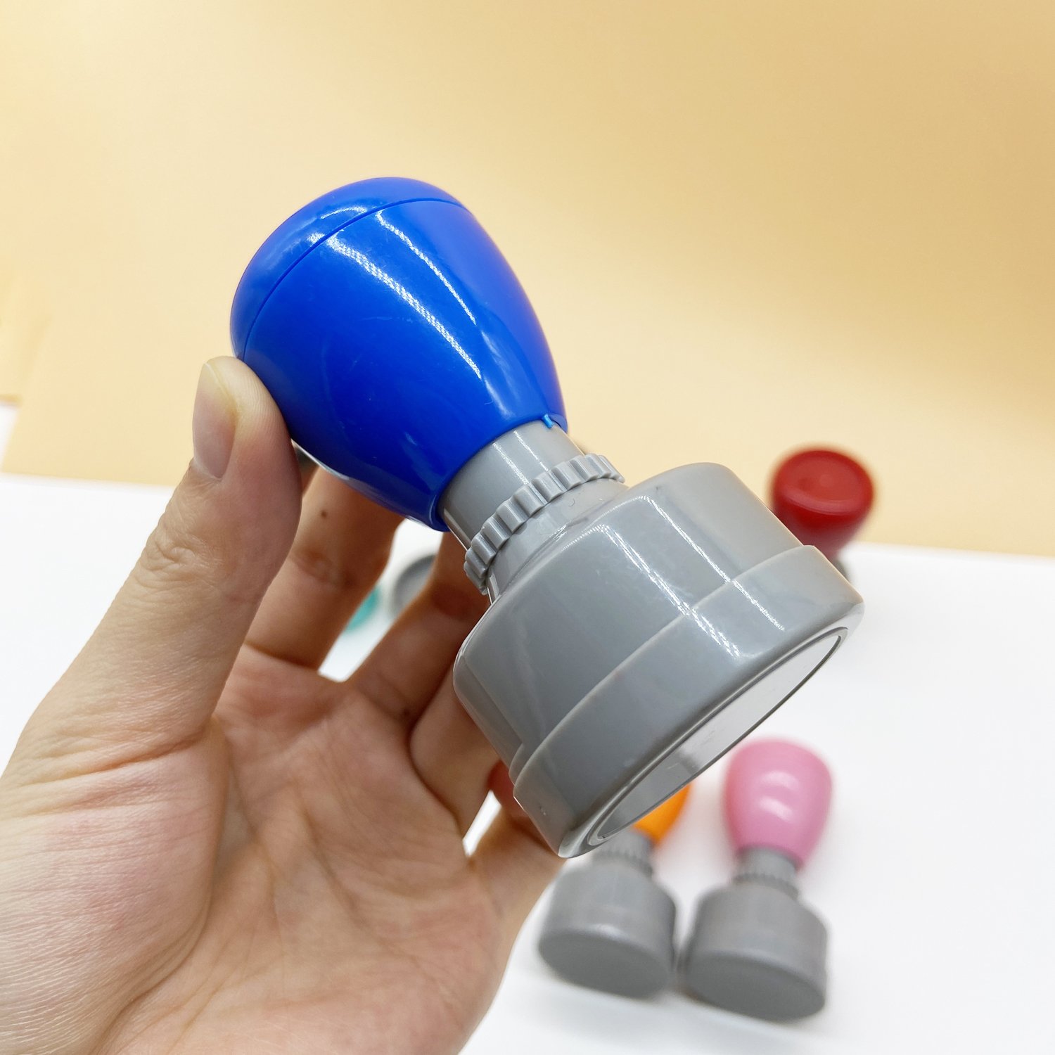 Plastic rubber flash stamp personalized custom logo round blank embossing colorful pre-inked kids stamp set