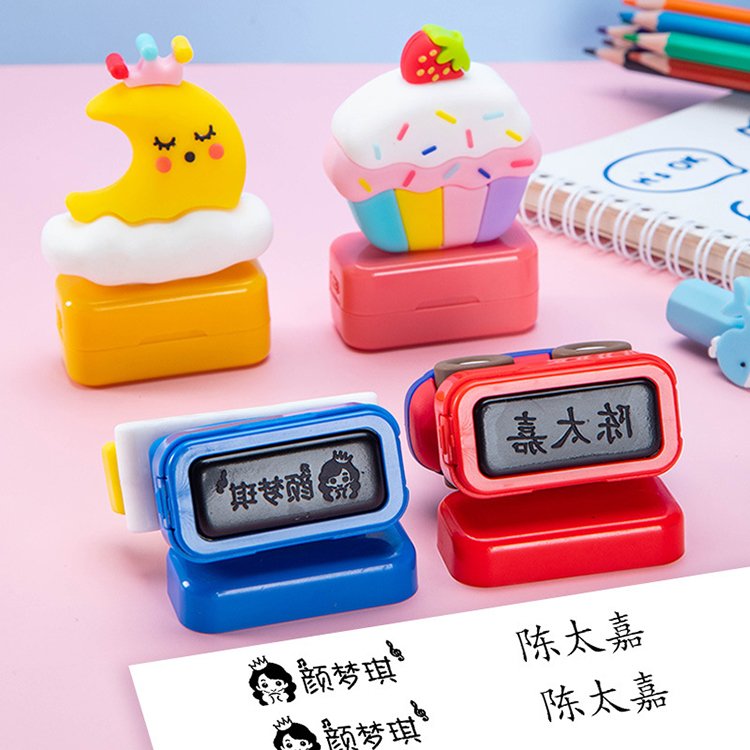 wholesale Kindergarten baby clothing mask photosensitive seal cartoon doll children waterproof and non-fading name stamp