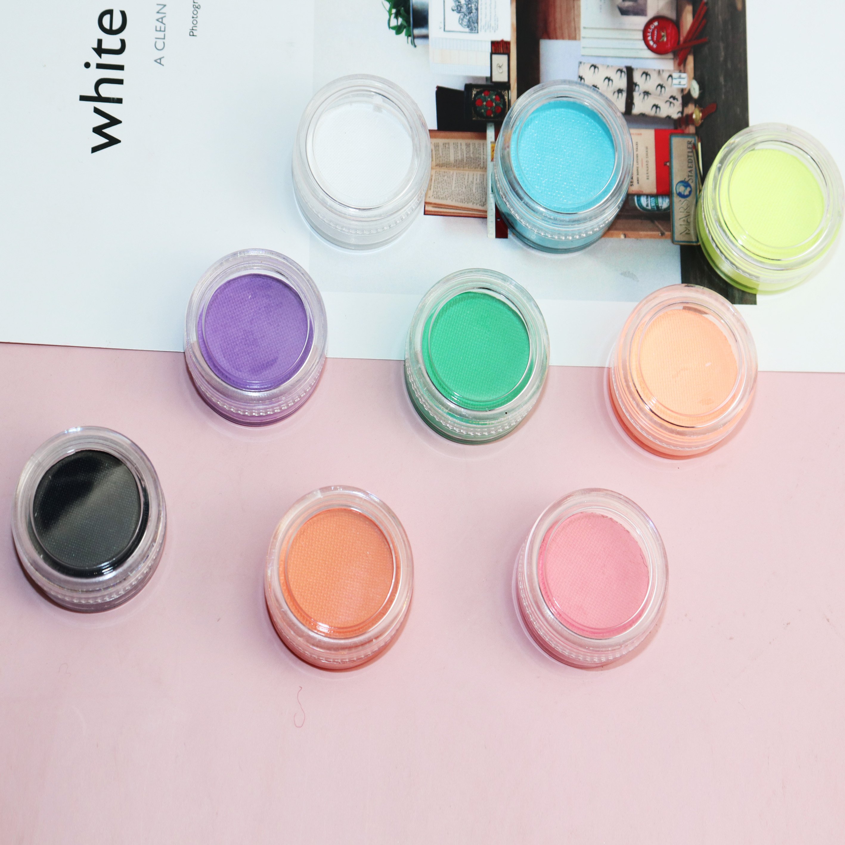No Logo Waterproof UV Neon Glow Eye Liner Water-Based Activated Glow Mineral-Based Gel Wet Cosmetic for Enhanced Look