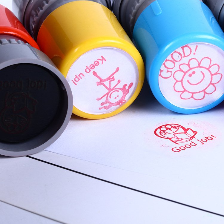 Hot sale round mini kids toy teacher stamp flash set stamp for teacher funny self inking toy stamp