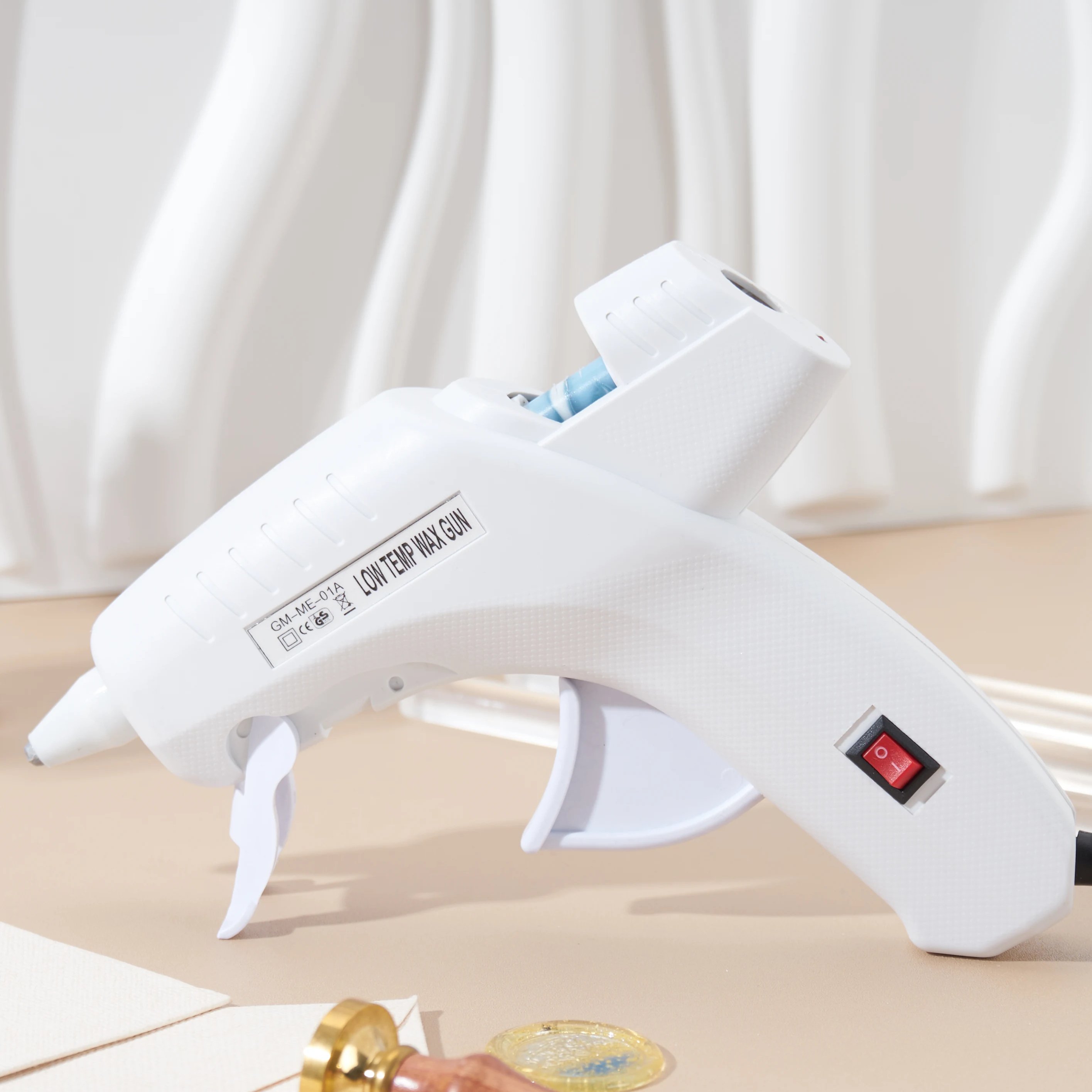 1 mini hot melt glue gun, 20W hot melt glue gun, 7mm glue stick, fast heating industrial high temperature glue tool, electric gl