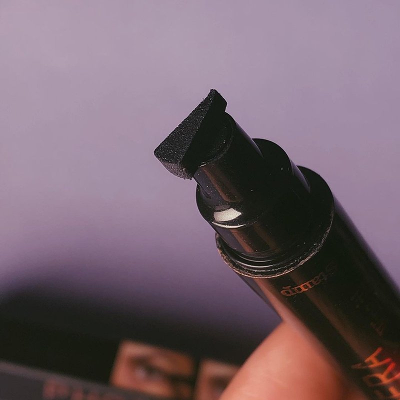 PHOERA Dual-ended Winged Eyeliner Stamp Waterproof Eyeliner Winged Long Lasting Liquid Eye Liner Pen