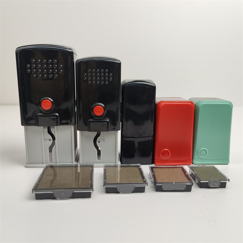 Self-Inking Christmas Rubber Stamp Merry Christmas Custom Rubber Stamps