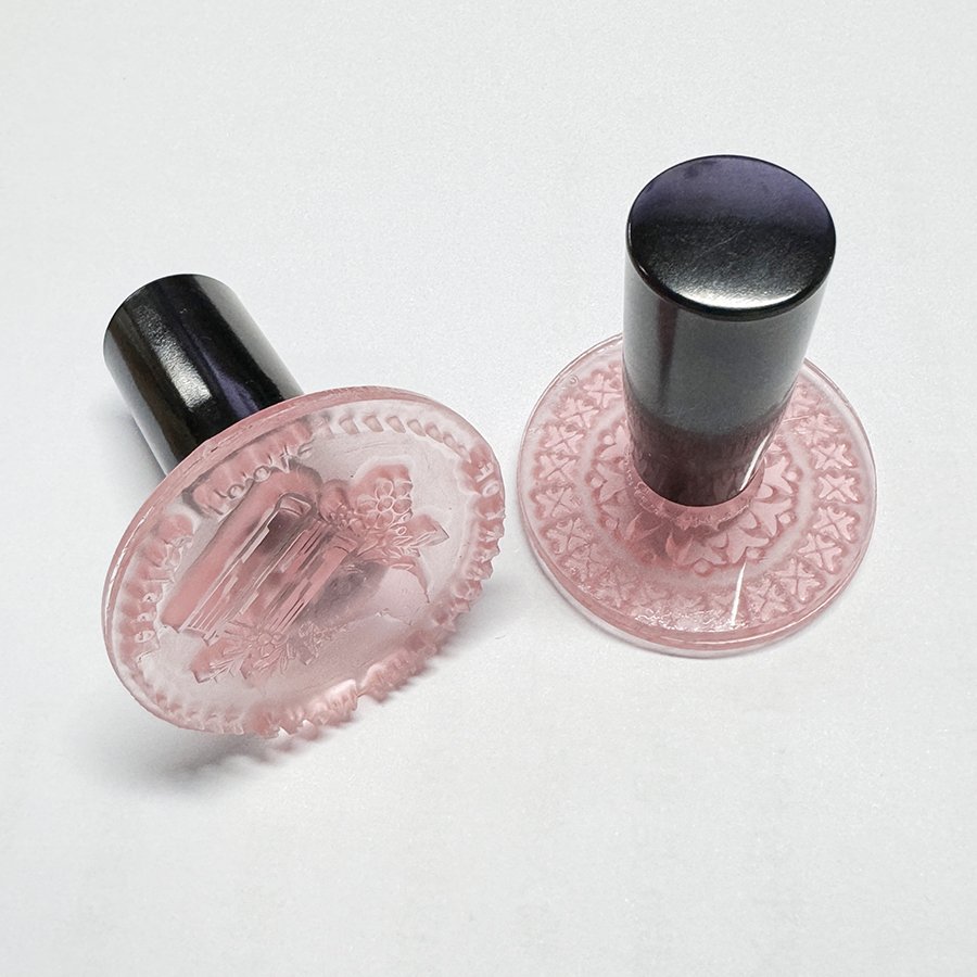 Personalized custom logo design embossed acrylic stamp acrylic stamp set