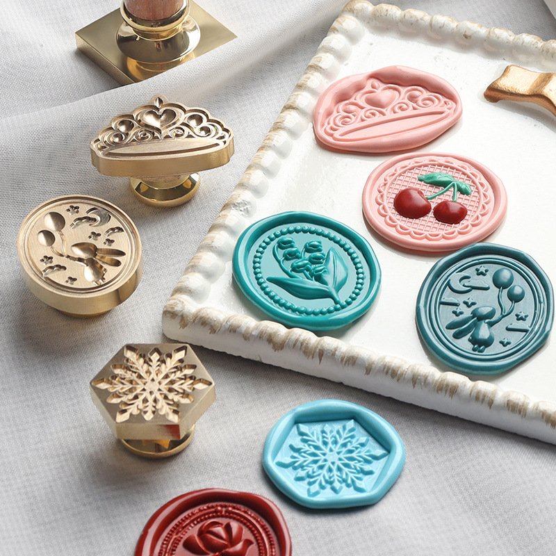 China Manufacturer Personalized Brass Resin Door to door Shipping custom wax seal stamp Paper and Plastic for Decoration