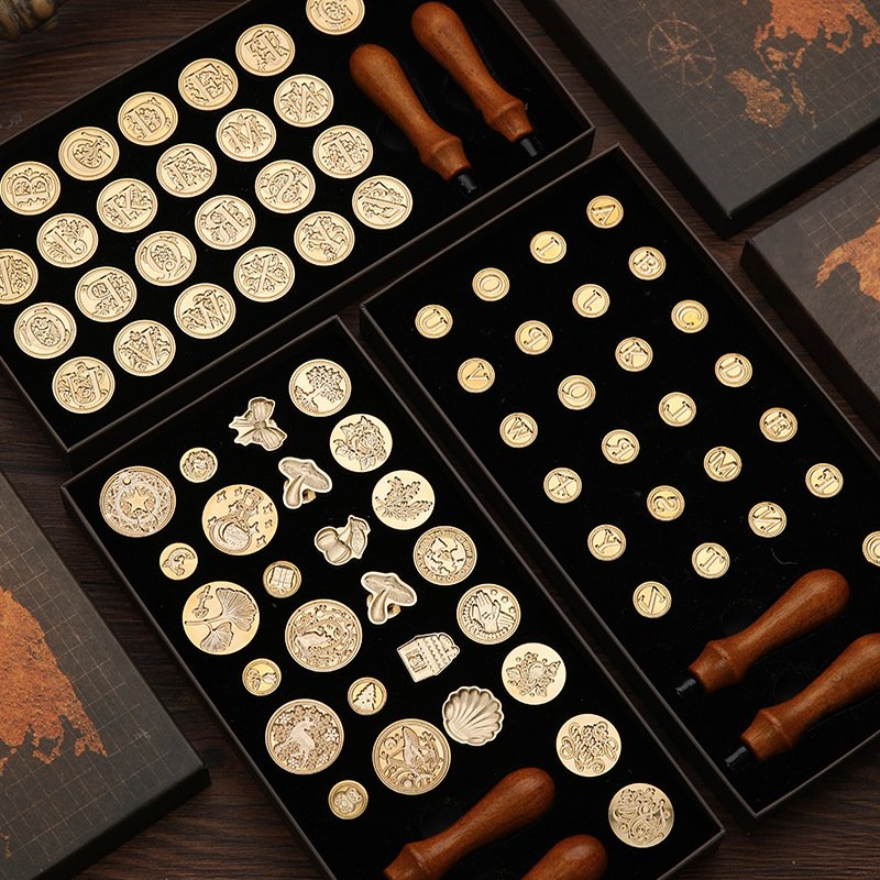 (Large) Map Copper Head Gift Box Optional Image Customization 26 Seal Head Wooden Handle Wax Seal Stamp Set