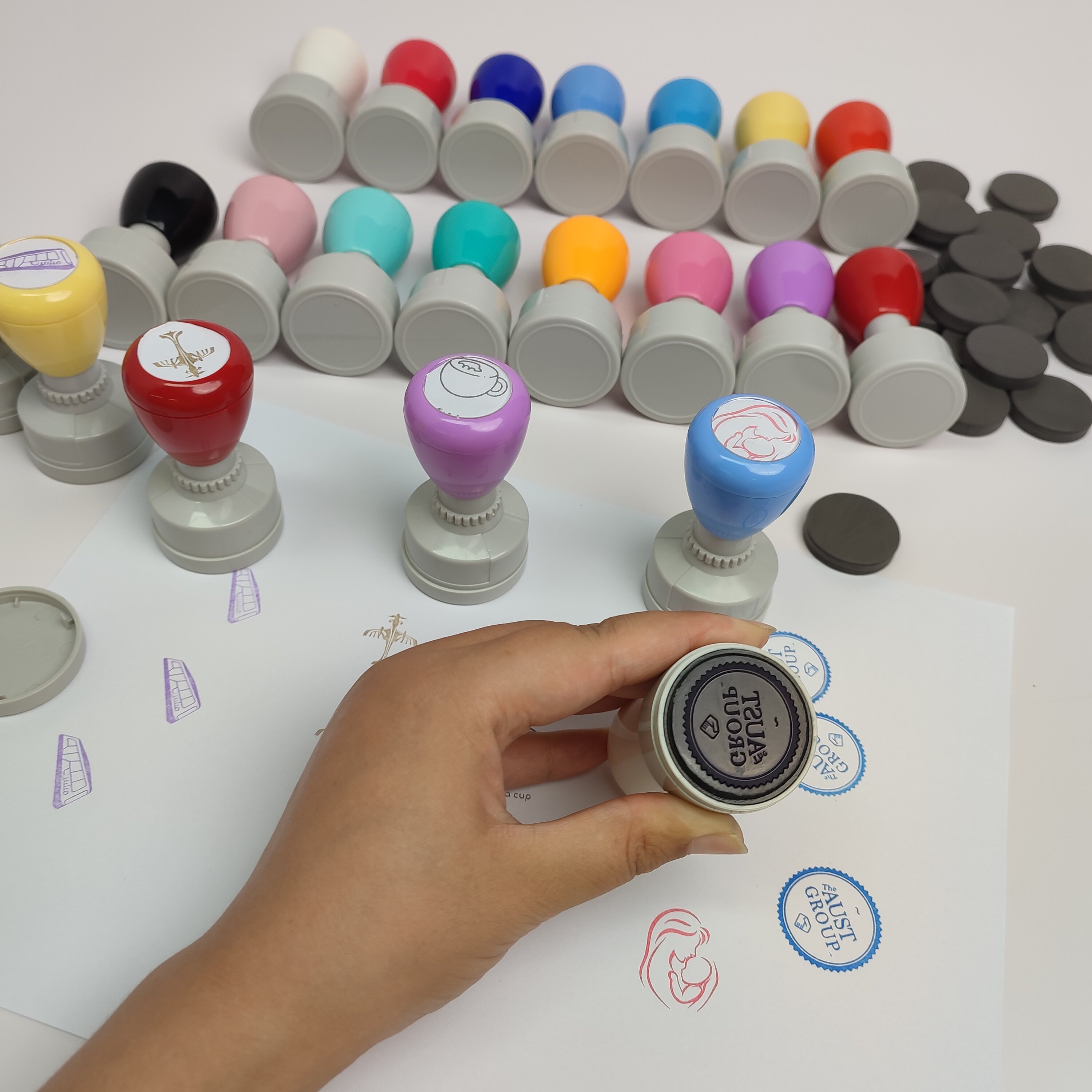 Hot Sale Style Soft Color HA Round 32mm Flash Stamp Custom Reward Teacher Stamps