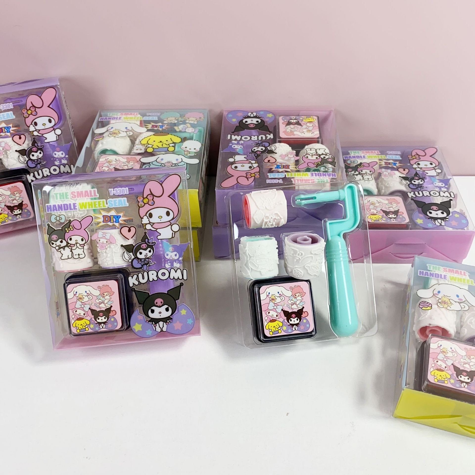 Yubon 18pcs/box Cartoon Sanrioed Roller Stamp Seals Kuromi Hello Kt Children Self Inking Rolling Stamp Toy Handle Wheel Seal