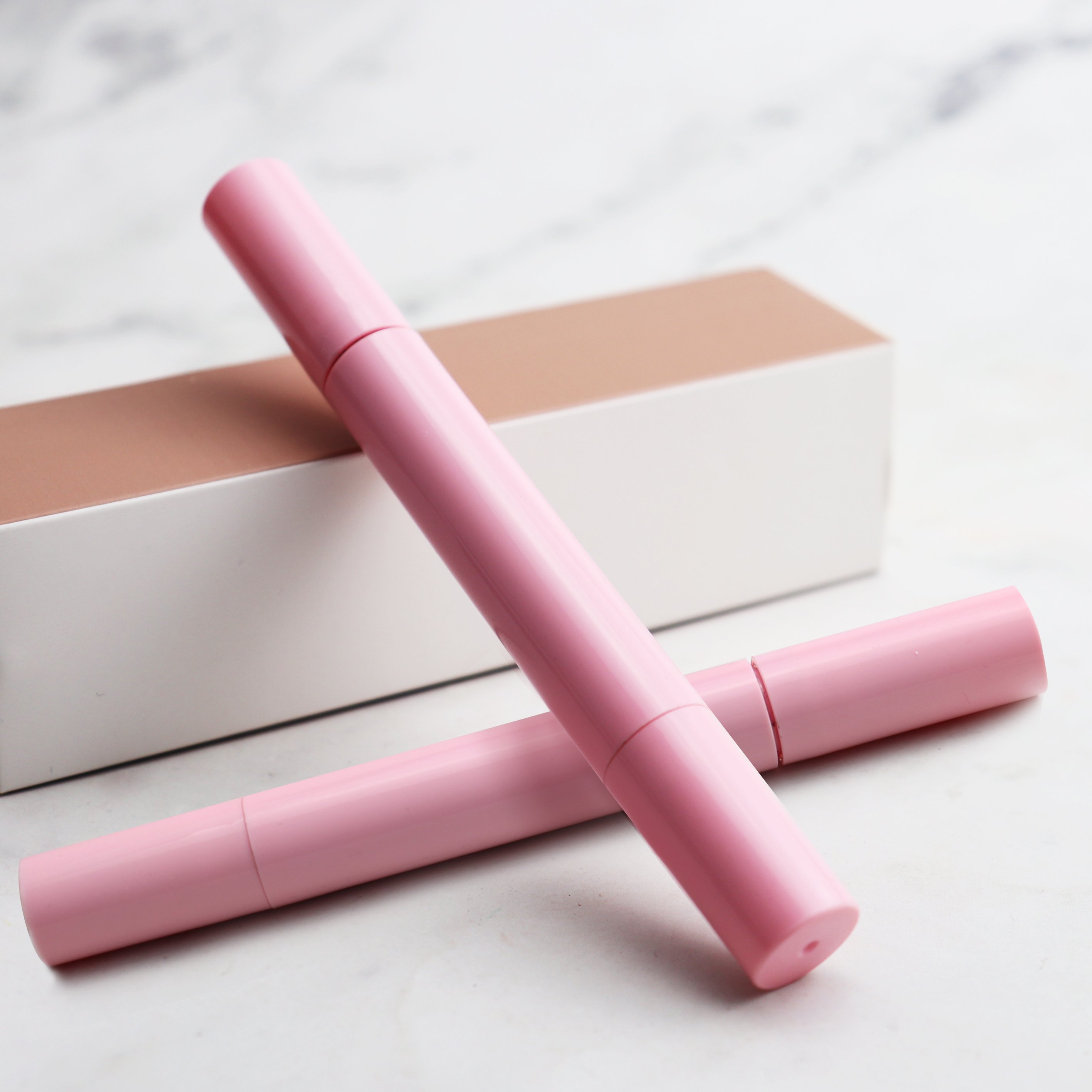 OEM/ODM Double-Sided Winged Liquid Eyeliner Stamp Pencil Long Lasting with Eraser Boxed Packaging for Eye Makeup