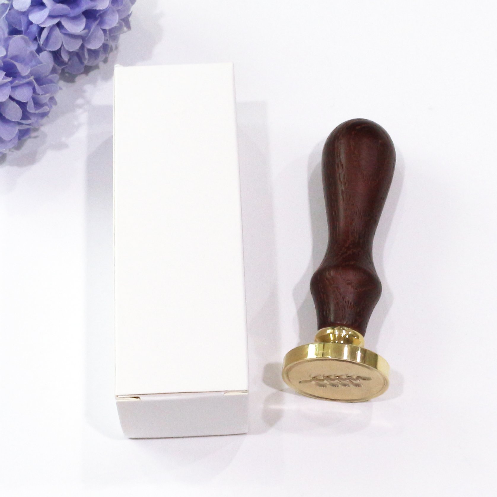 Custom Patterned Seal Wax Stamp with Wooden Handle for Wedding Invitation Envelopes Wax Seal Stamp Set Kit