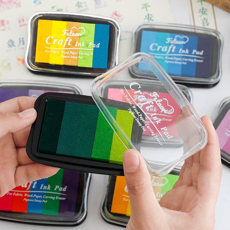 Hot Selling Fingerprint Water Self-Inking Rainbow Stamp Pad Non-Toxic Kids Craft Inking Pad Made Of Plastic