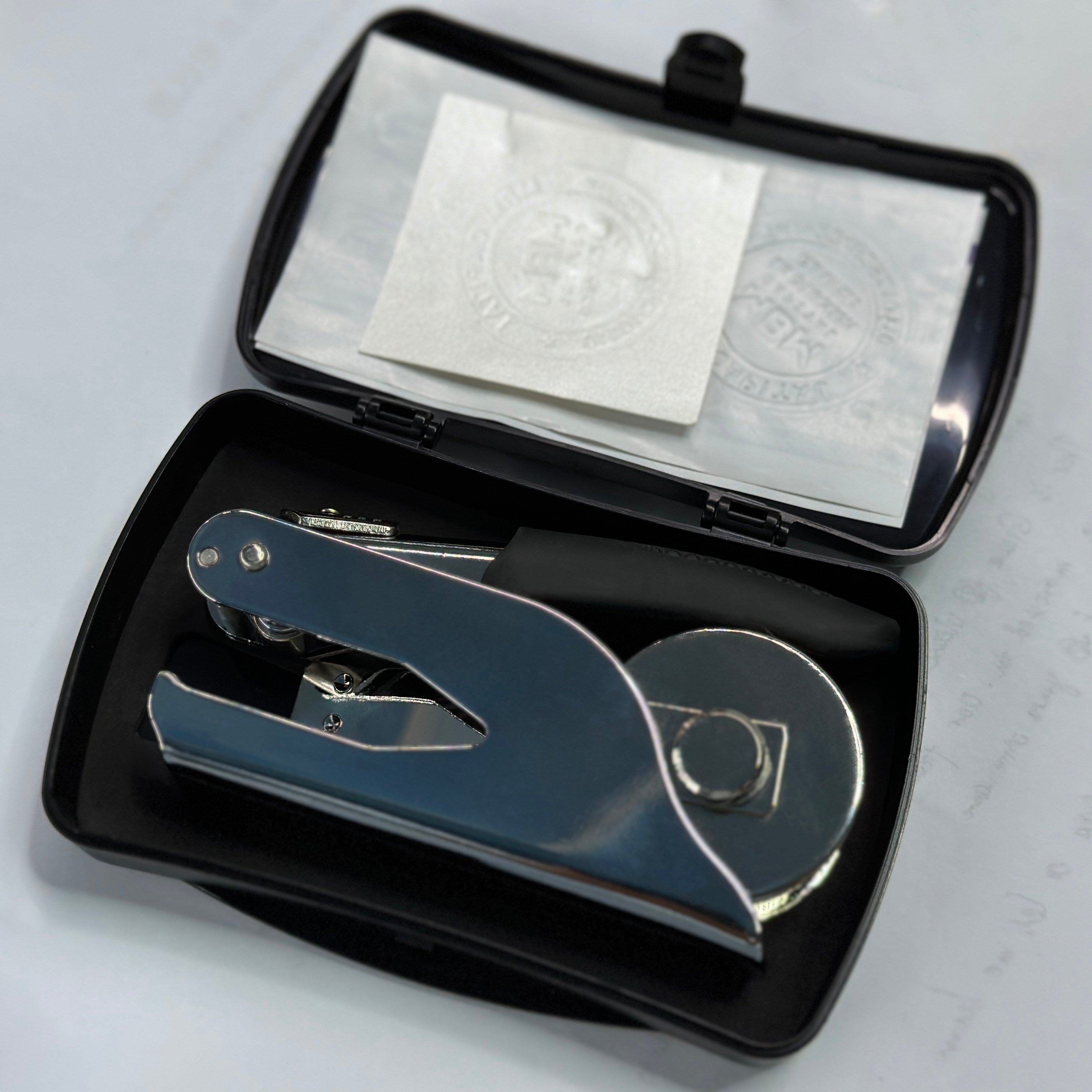 Embossed stamp Pocket embossed seal