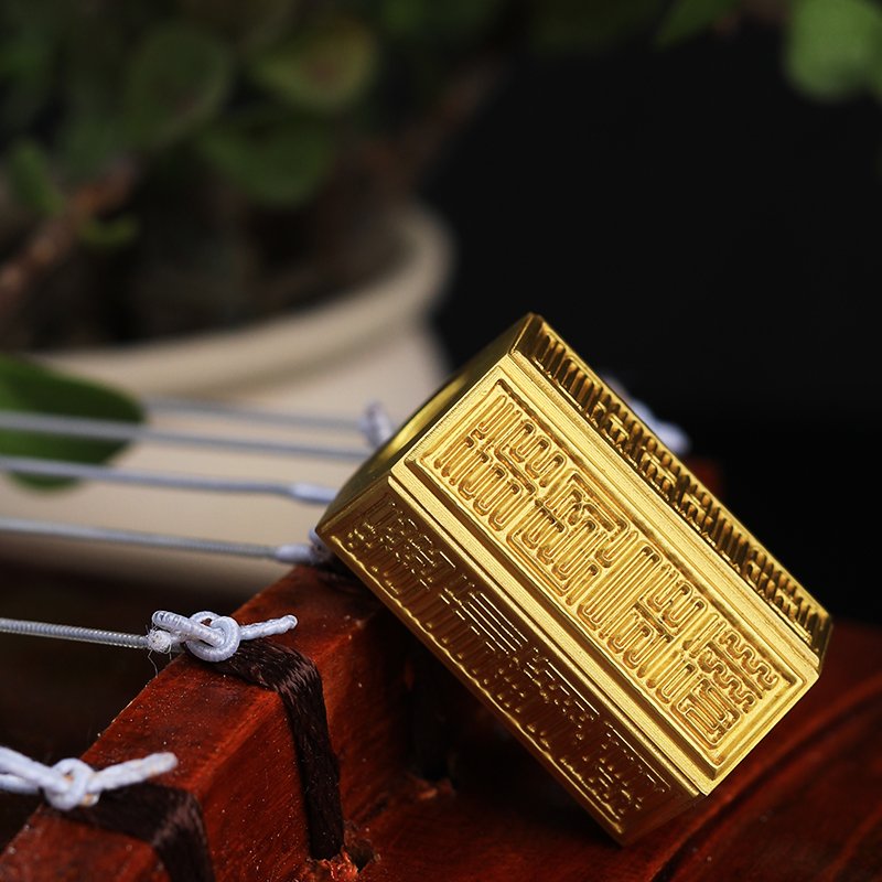 Mystical Creature Sigil: A Collector's Item of Brass Craftsmanship, Exuding Elegance and Cultural Value as a Decorative Ornament