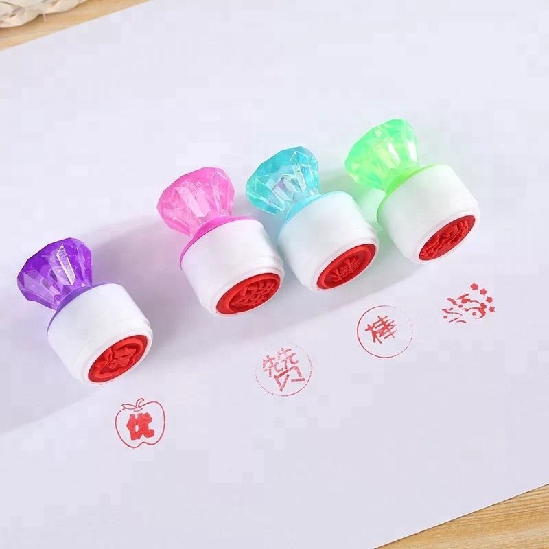 GUANGZHOU GOODLUCK Kids LED Light Up Stamps Plastic Flash Toy Stamper For Gifts
