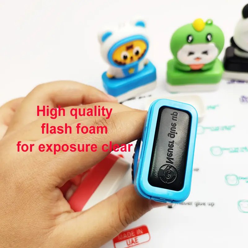 Children's Seal Ink Stamp Baby Kids Name Clothes Clothing Toy Stamps Custom Logo Rubber Teacher Cute Flash Stamp