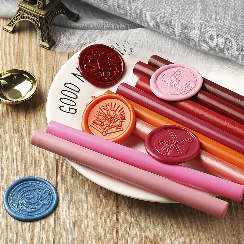Fire paint cylindrical wax stick envelope invitation letter postcard fireproof paint sealing wax manufacturer wholesale