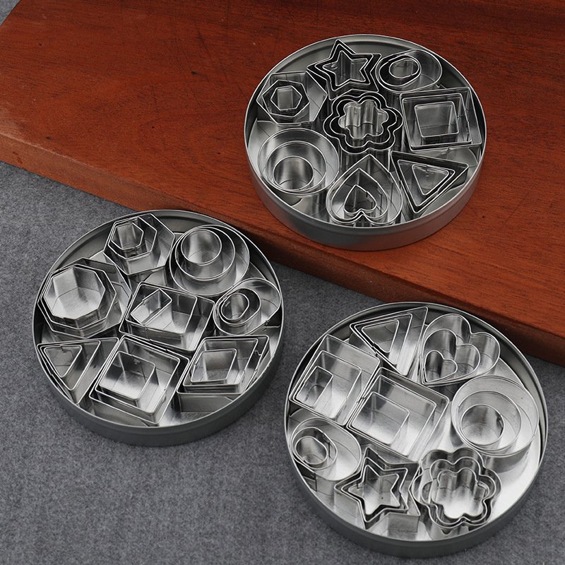 24Pcs Geometric Shapes Biscuit Fondant Molds Stamp Stainless Steel Cookie Cutter Set with Box
