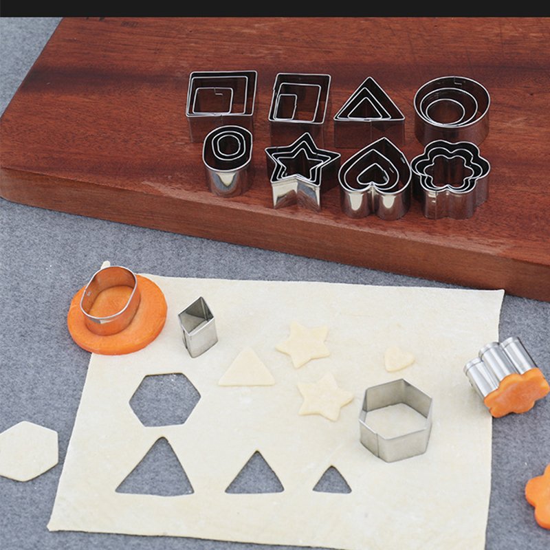 24Pcs Geometric Shapes Biscuit Fondant Molds Stamp Stainless Steel Cookie Cutter Set with Box