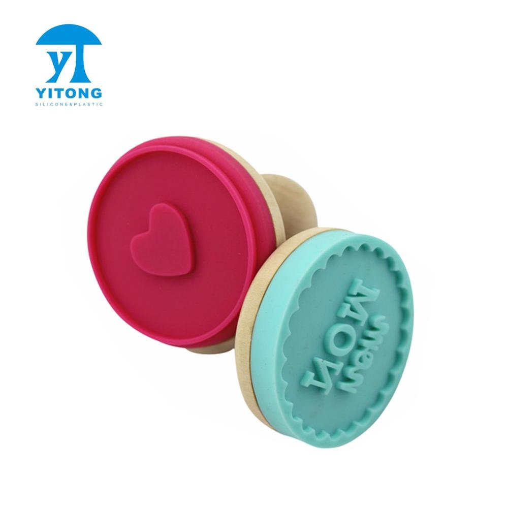 Custom Silicone Cookie Stamp With wooden handle,Durable Heat Resistant Handmade Biscuit Baking tool