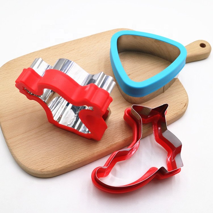 Metal Halloween sandwich cutter for kids cookie cutter stamps owl cat and ghost house shapes
