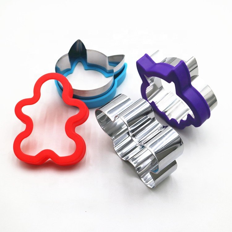 Metal Halloween sandwich cutter for kids cookie cutter stamps owl cat and ghost house shapes