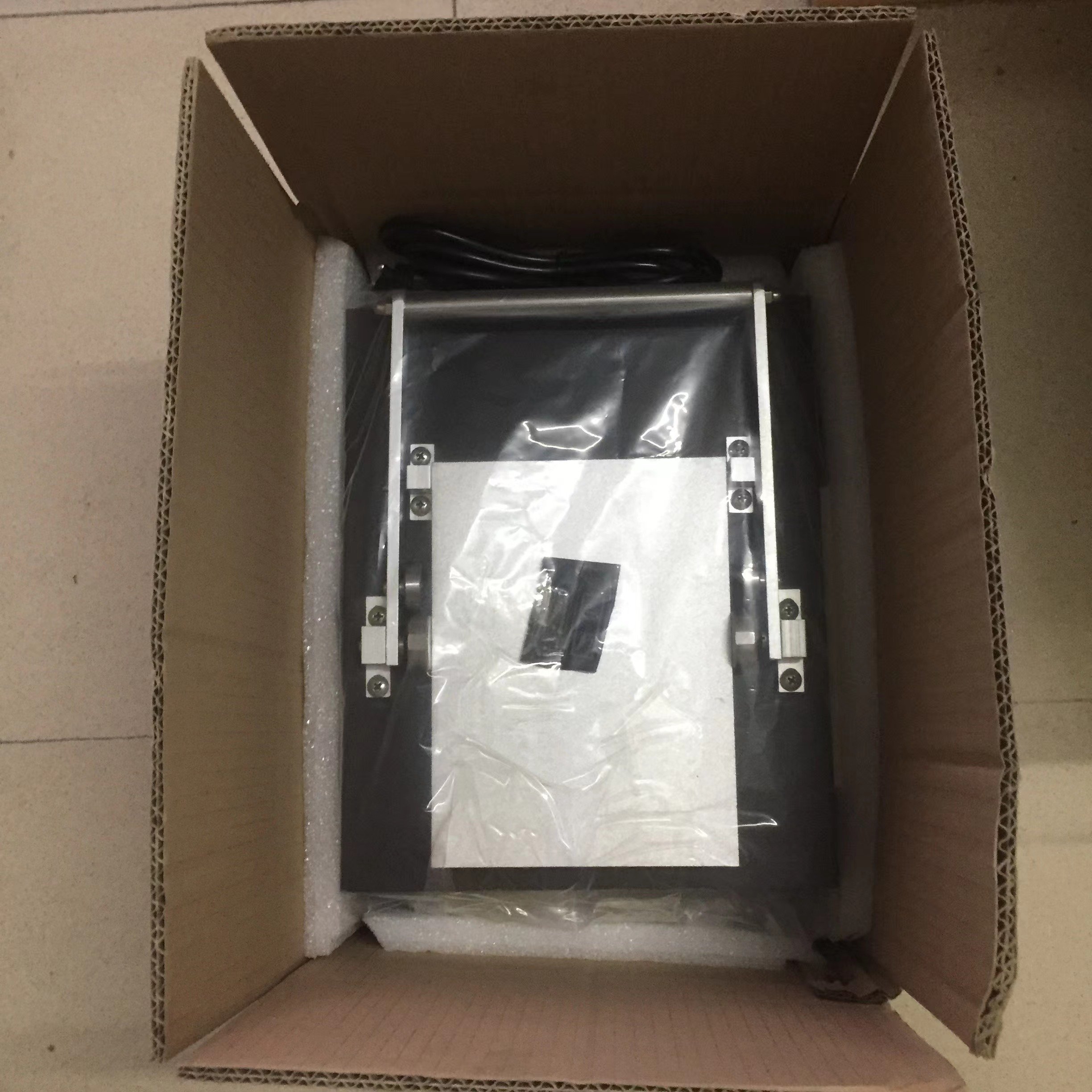 Automatic black photosensitive flash seal machine for stamp making machine.