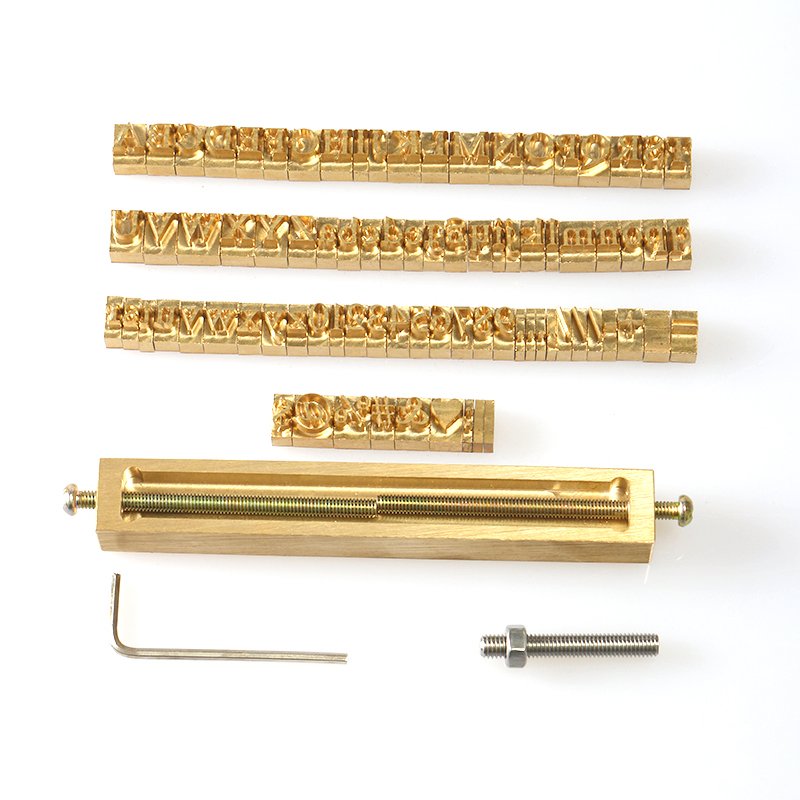 Factory Directly China Cheap Jewelry Leather Badge Metal Logo Tools Stamp