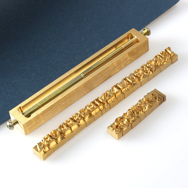 Factory Directly China Cheap Jewelry Leather Badge Metal Logo Tools Stamp