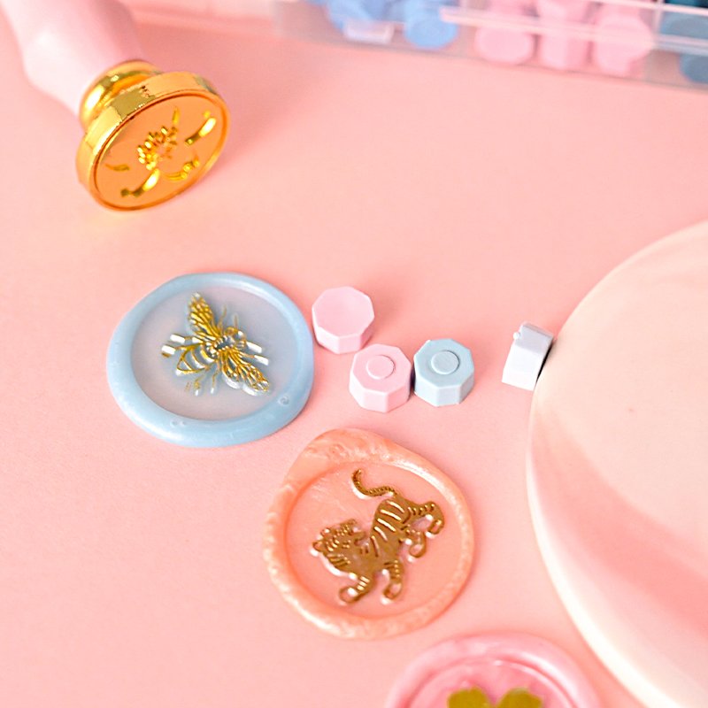 Customized European Style Seal Wax Stamp Kit for DIY Invitations Greeting Cards Gift Packages with Ink Material